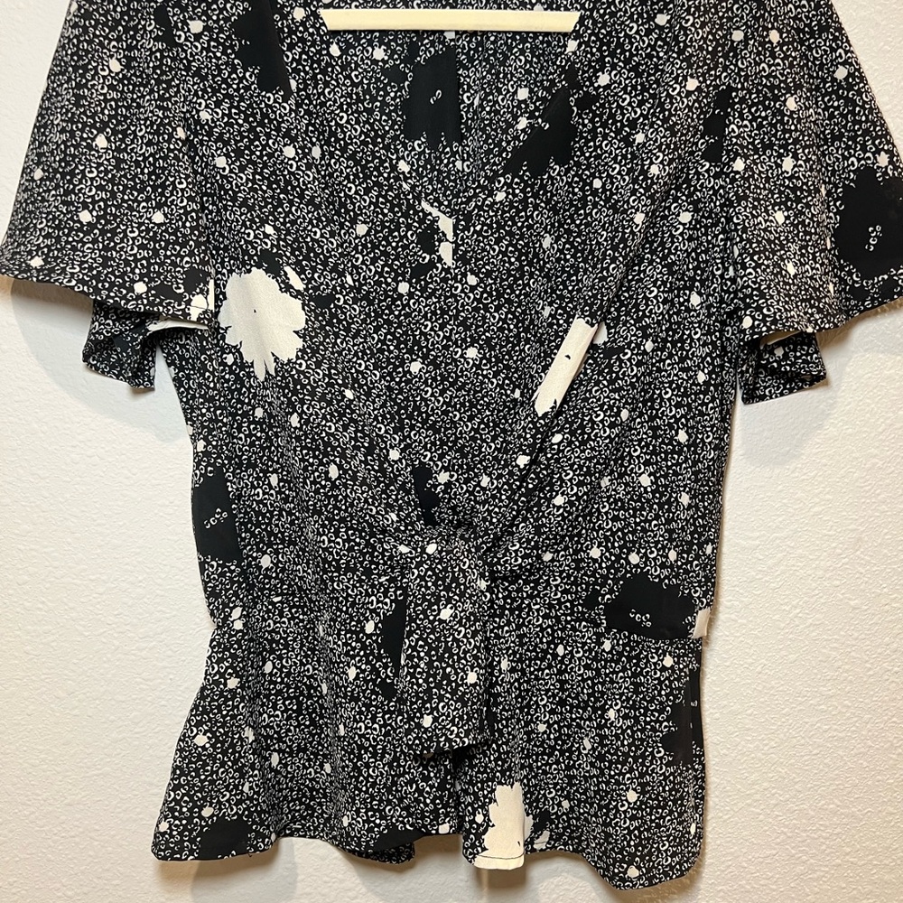 Sienna Sky Women’s Black and White Top Size M - Picture 9 of 9